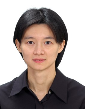 主任秘書余麗貞