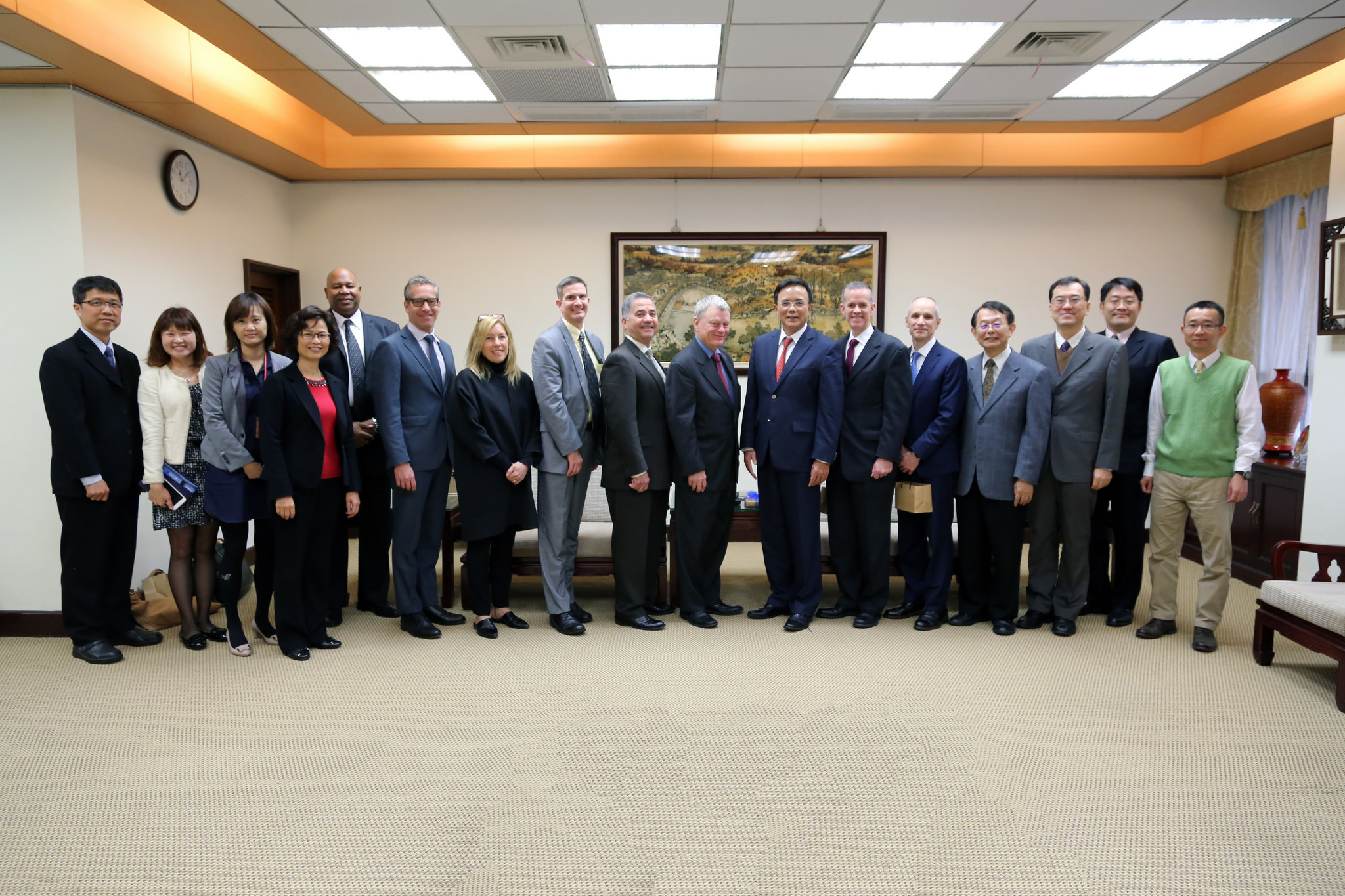 A delegation led by Mr. Rand Beers, former Acting Secretary, U.S. Department of Homeland Security, visited MOJ to exchange views on organized crime, anti-money laundering and fighting against financial fraud crimes on Dec. 14, 2017