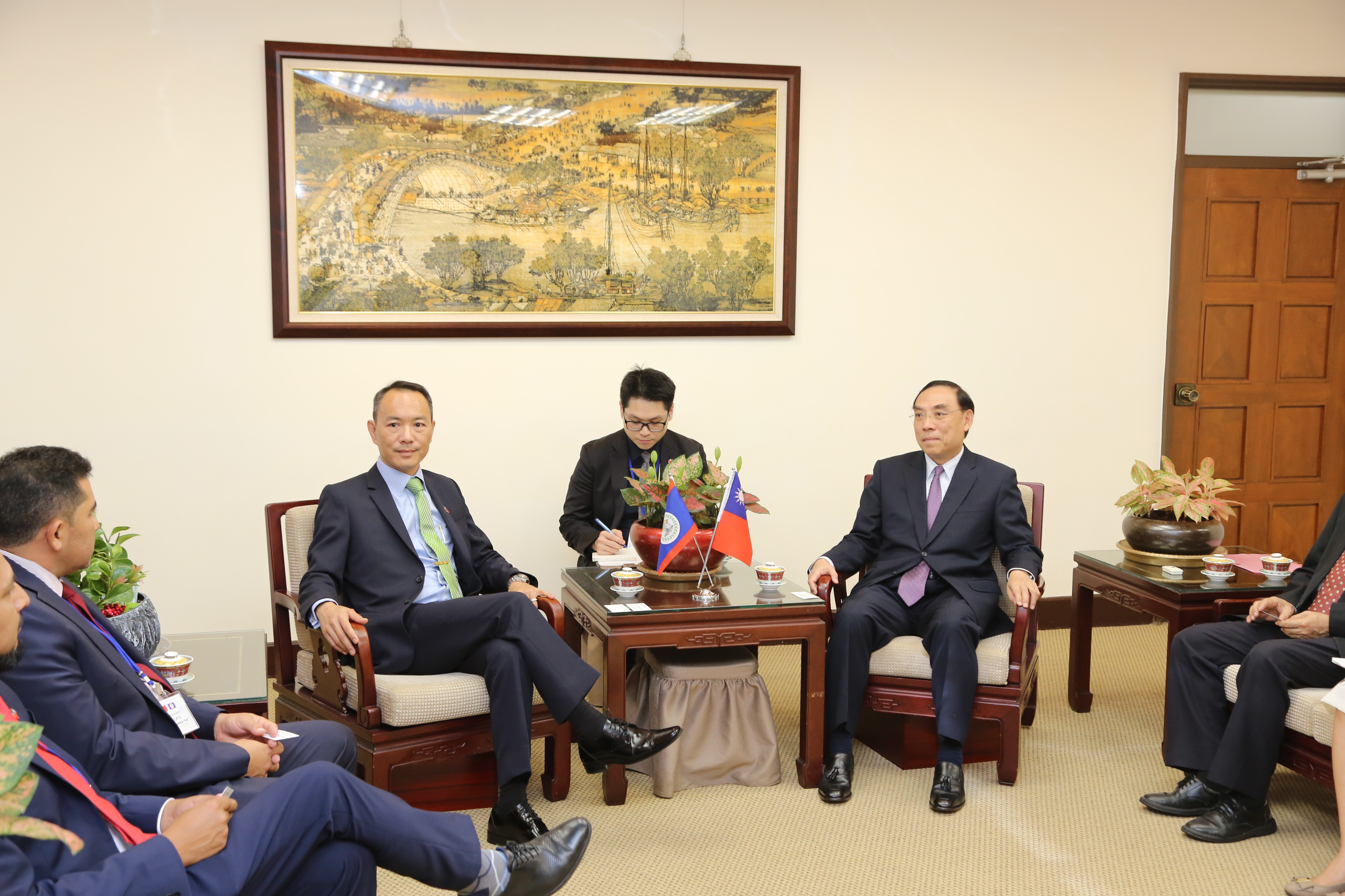 Visit from a delegation led by Hon. Lee Mark Chang, President of the Senate, National Assembly of Belize on April 23, 2019