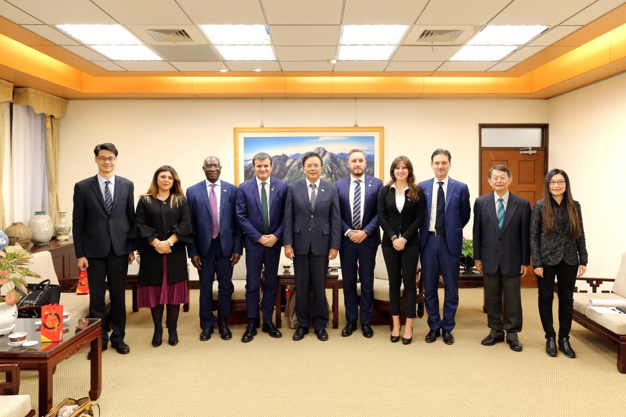 A delegation led by Gian Marco Centinaio, the Italian Senator, visited MOJ to exchange views on mutual legal assistance between Italy and Taiwan on Nov. 25 2019.